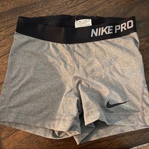 Nike pro size small